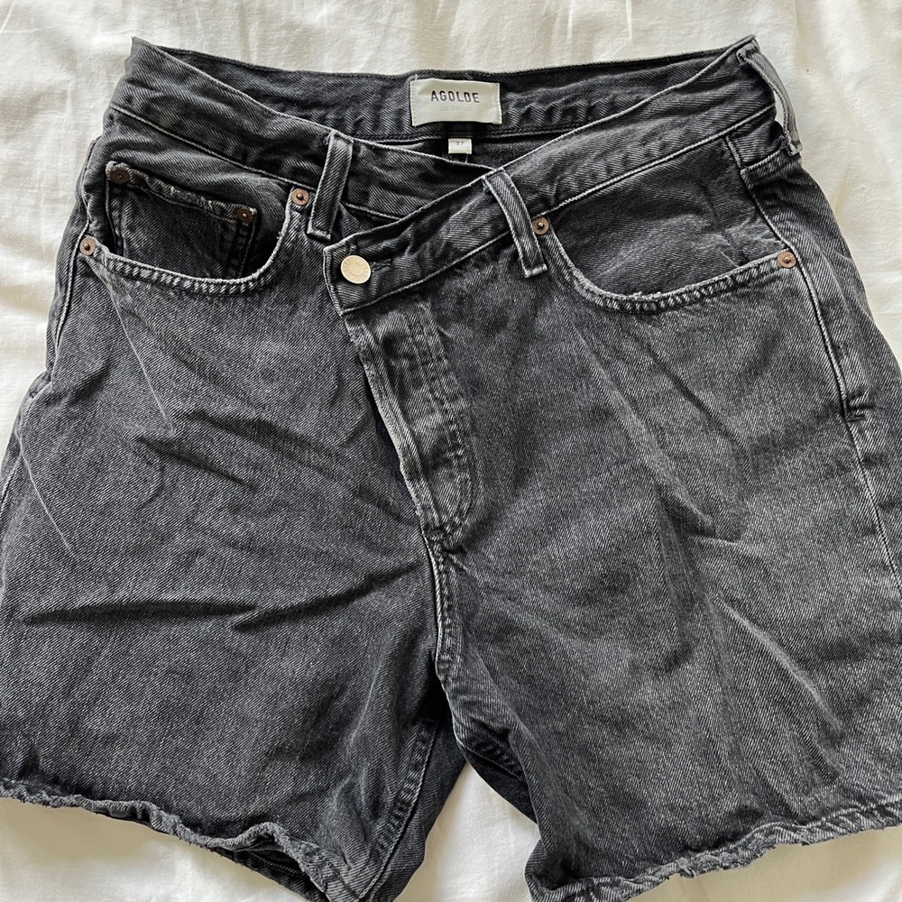 agolde black wash criss cross denim shorts